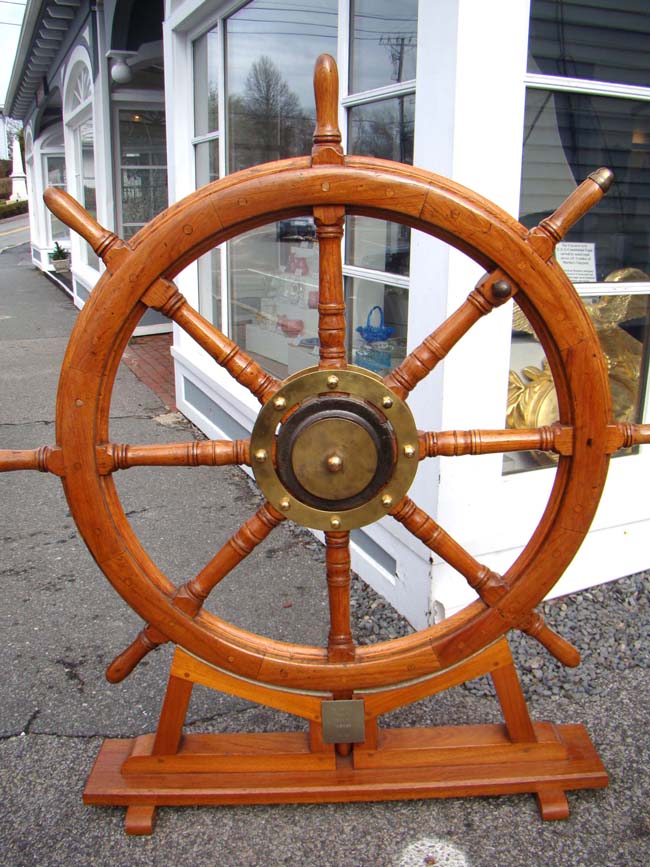 A fine and large 19th century teak wood ship's wheel from the Dutch ship 'Weiner' — image 2